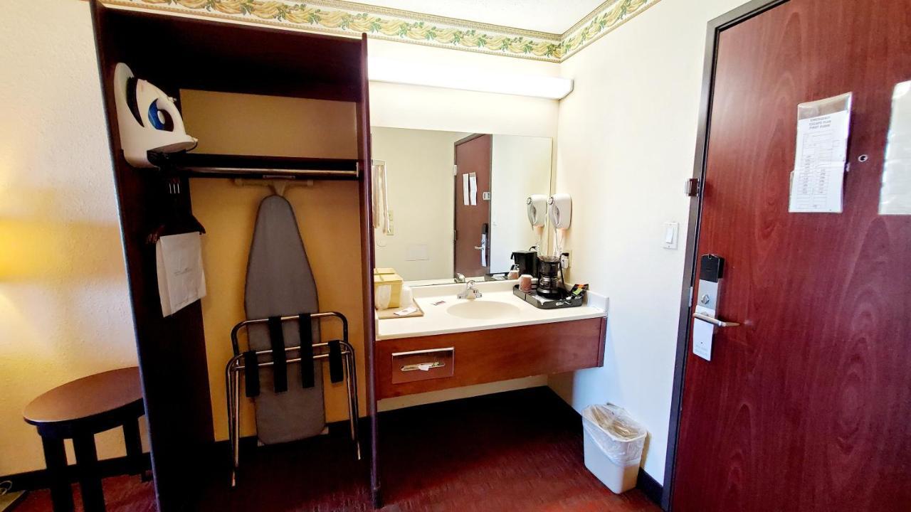 Alva Executive Inn מראה חיצוני תמונה